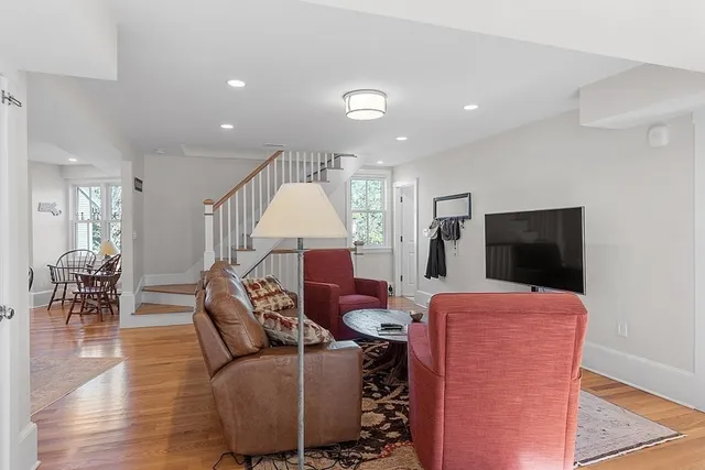 $4,750 | 2 School Street, Unit R2, Manchester, MA 01944