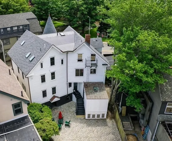 $4,750 | 2 School Street, Unit R2, Manchester, MA 01944