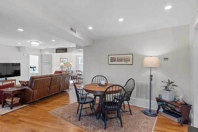 $4,750 | 2 School Street, Unit R2, Manchester, MA 01944