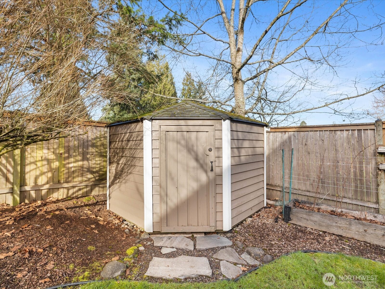 12103 Northeast 168th Place Bothell, WA 98011 - Photo 32 of 36 a view of small space