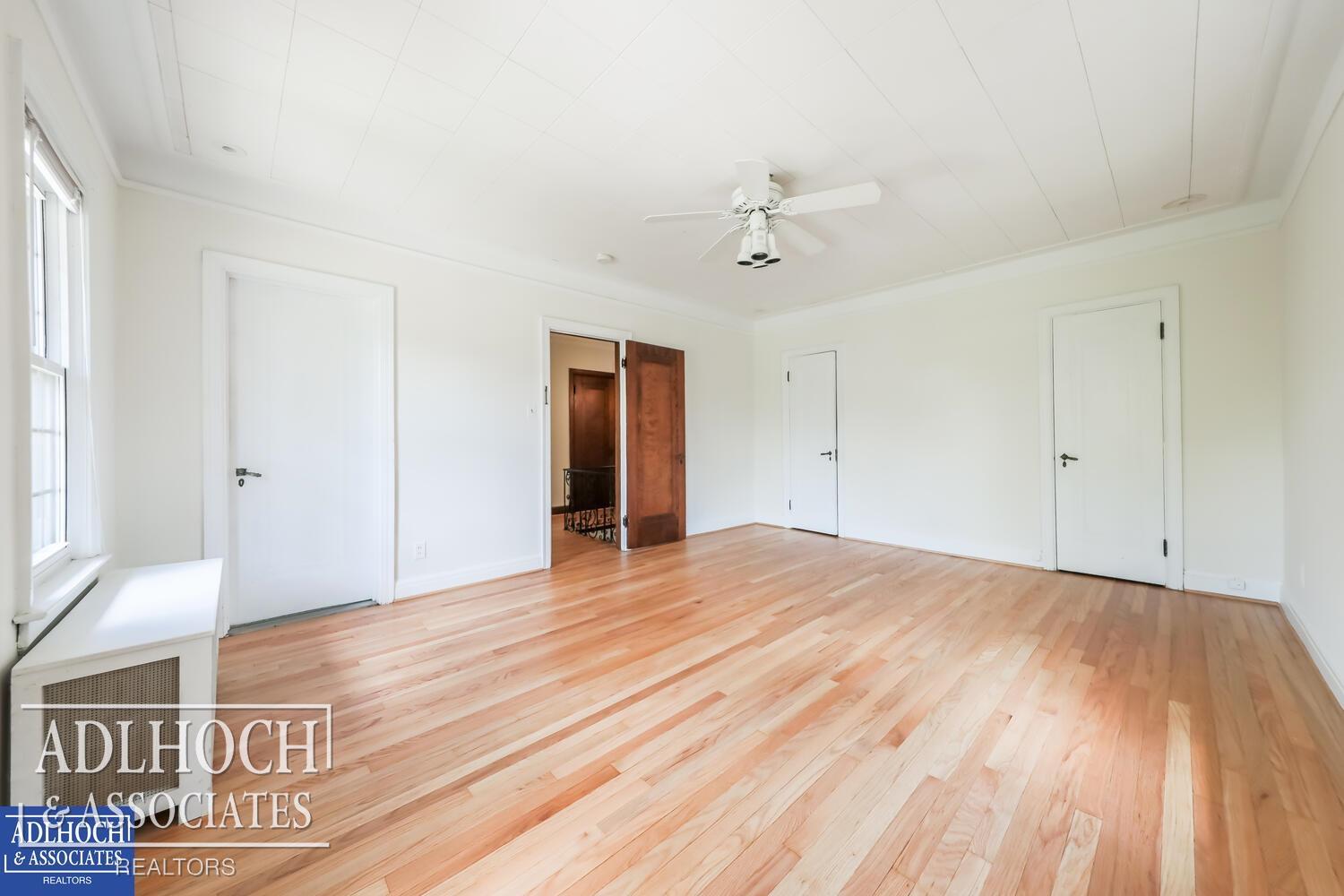 1230 Bishop Road Grosse Pointe, MI 48230 - Photo 23 of 30 50083826-23.JPG