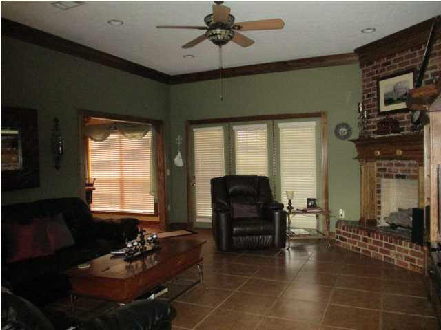 2228 Cleary Road Florence, MS 39073 - Photo 3 of 19 Great Room from front
