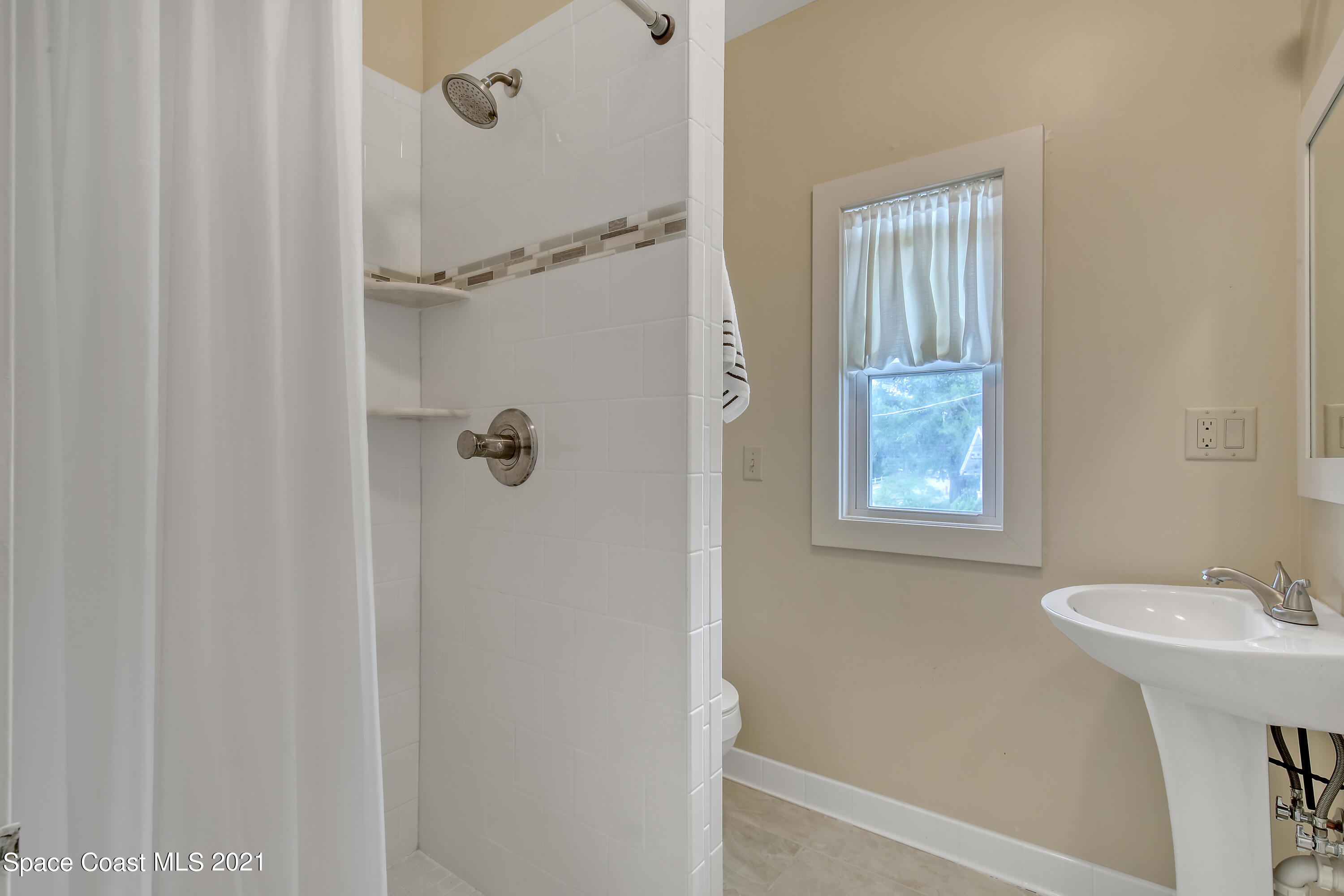 117 Riverside Drive Cocoa, FL 32922 - Photo 31 of 38 Bath