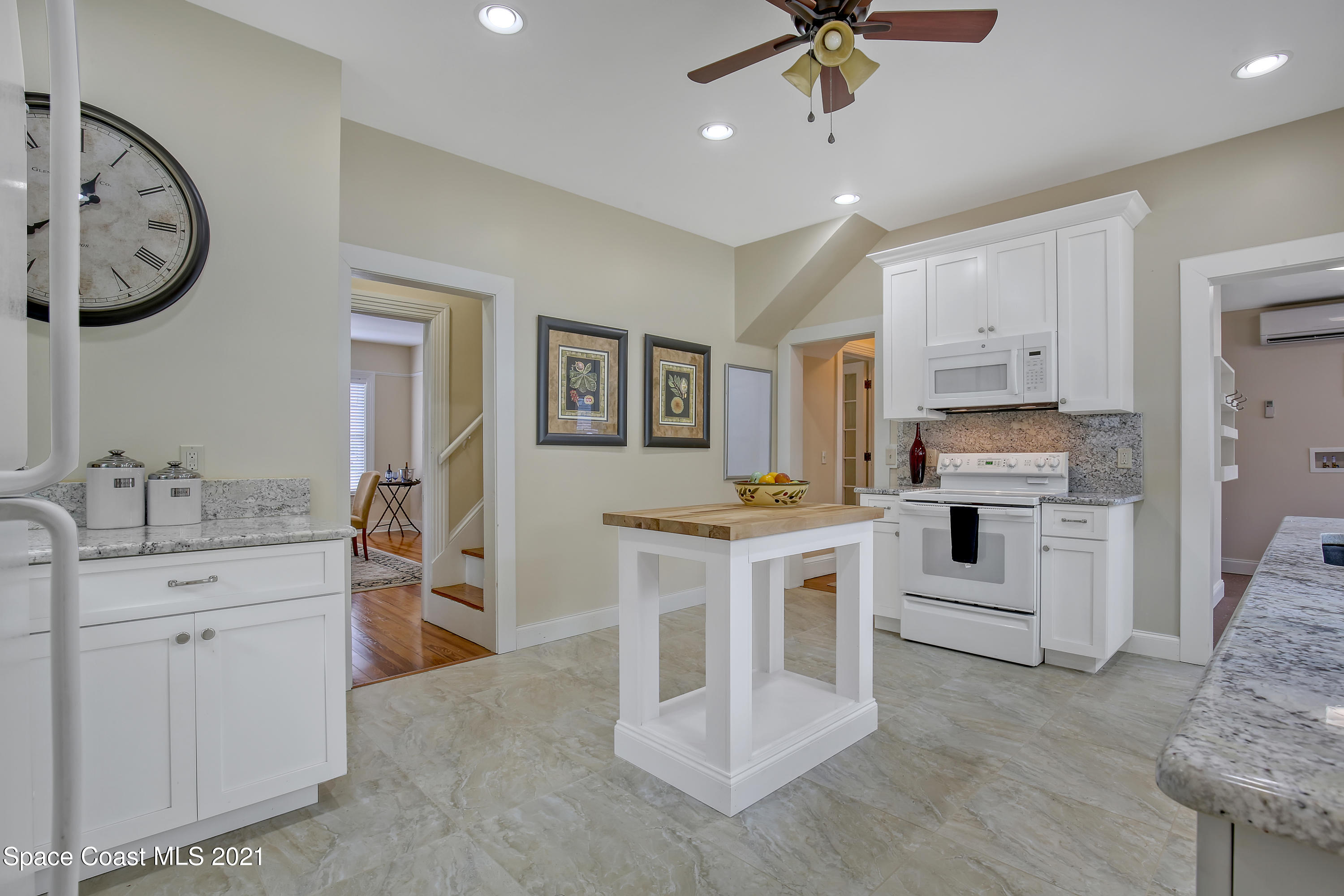 117 Riverside Drive Cocoa, FL 32922 - Photo 5 of 38 Kitchen