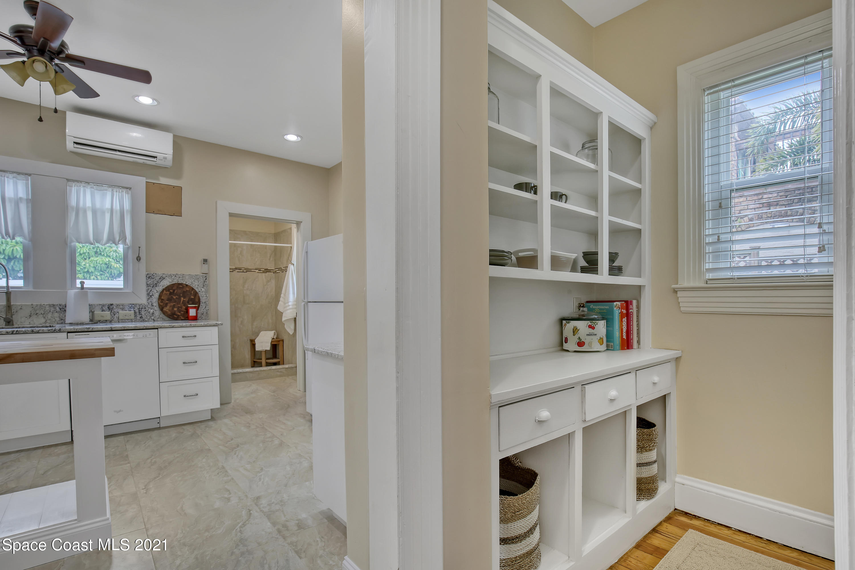 117 Riverside Drive Cocoa, FL 32922 - Photo 7 of 38 Butler Pantry