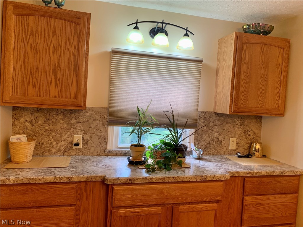 2133 Housel Craft Road Bristolville, OH 44402 - Photo 5 of 22 Gallery Image 5