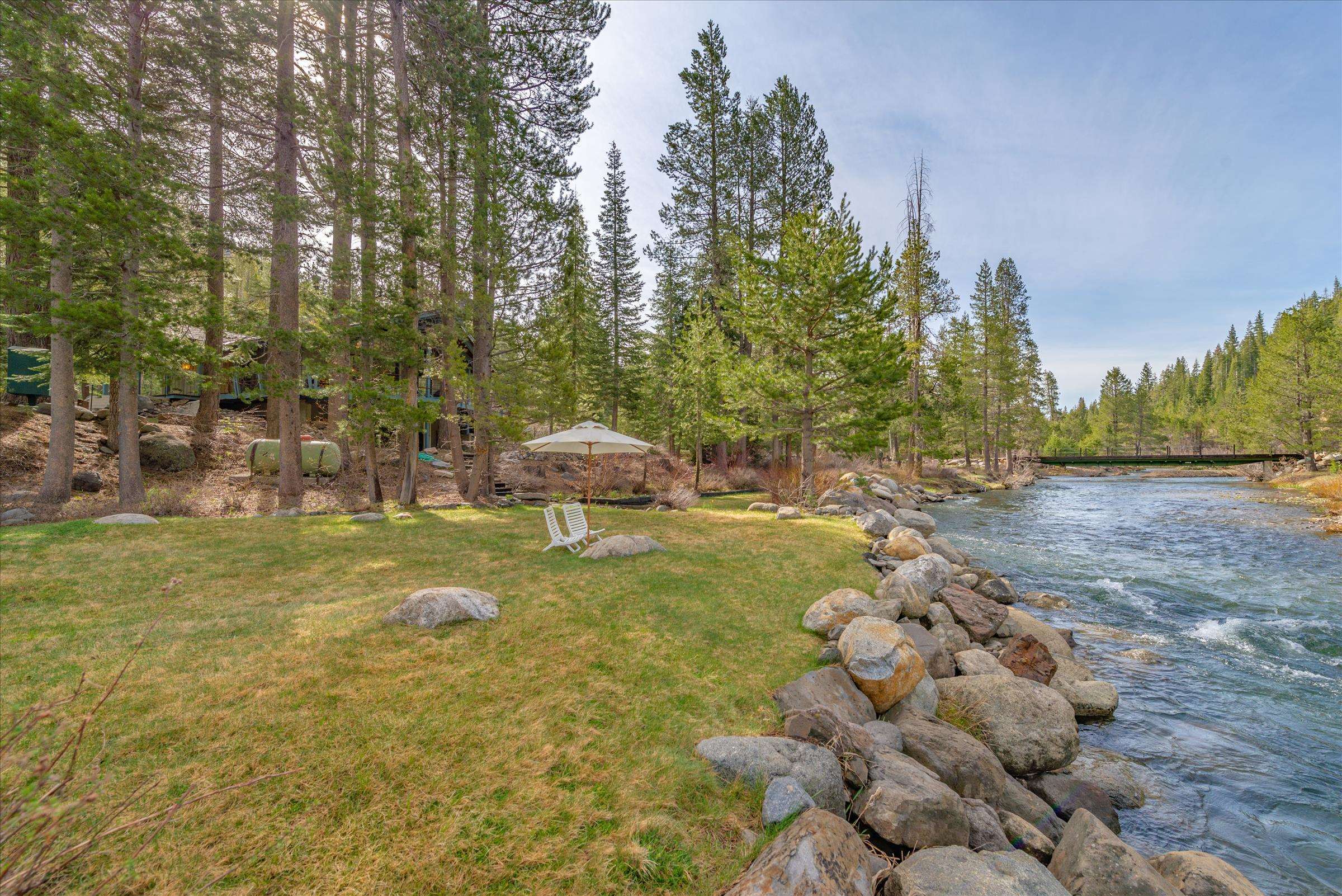 6860 River Road Truckee, CA 96161 - Photo 18 of 21 a view of yard with green space