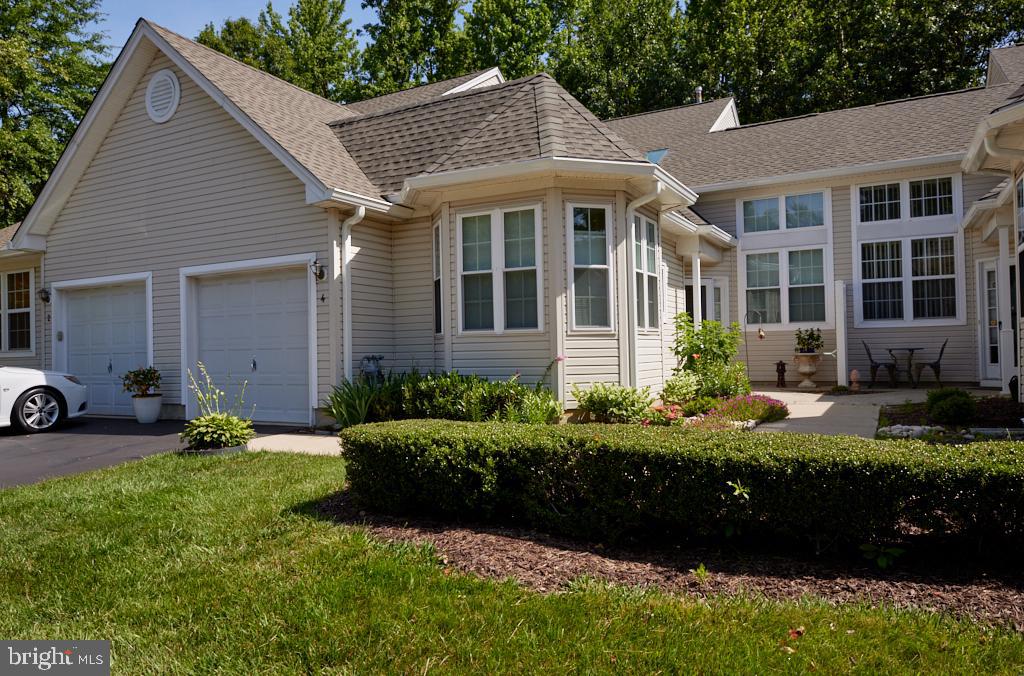 4 Winterberry Terrace Hamilton, NJ 08690 - Photo 3 of 43
