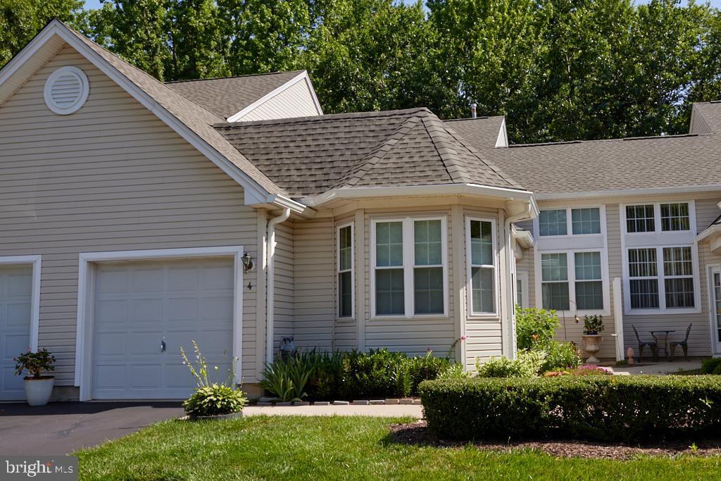 4 Winterberry Terrace Hamilton, NJ 08690 - Photo 7 of 43
