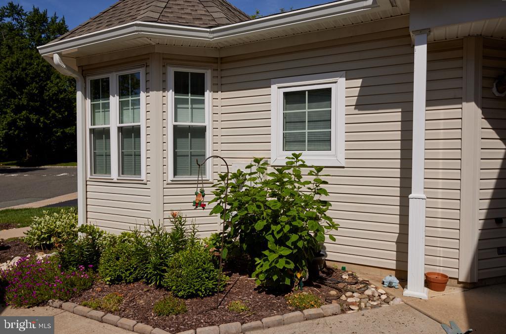 4 Winterberry Terrace Hamilton, NJ 08690 - Photo 8 of 43