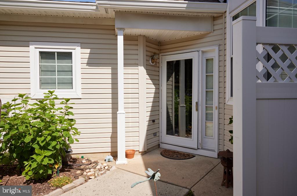 4 Winterberry Terrace Hamilton, NJ 08690 - Photo 10 of 43