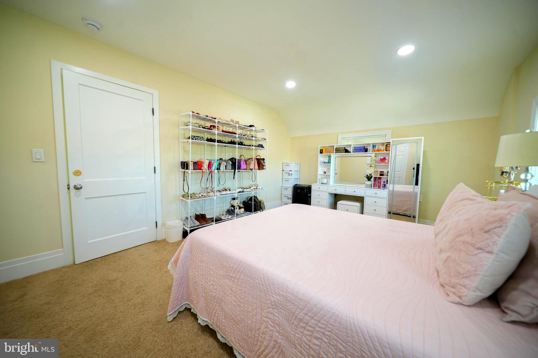 2001 Denison Street Baltimore, MD 21216 - Photo 20 of 43 a bedroom with a bed and closet