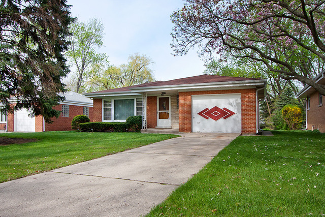 648 North Broadway Avenue Park Ridge, IL 60068 - Photo 2 of 16