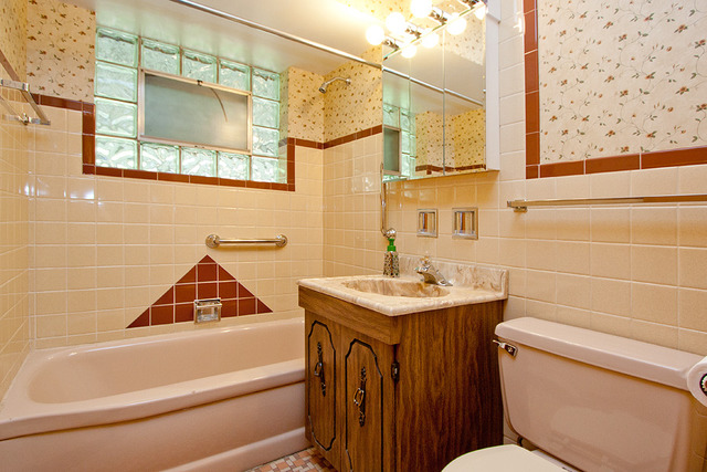 648 North Broadway Avenue Park Ridge, IL 60068 - Photo 10 of 16