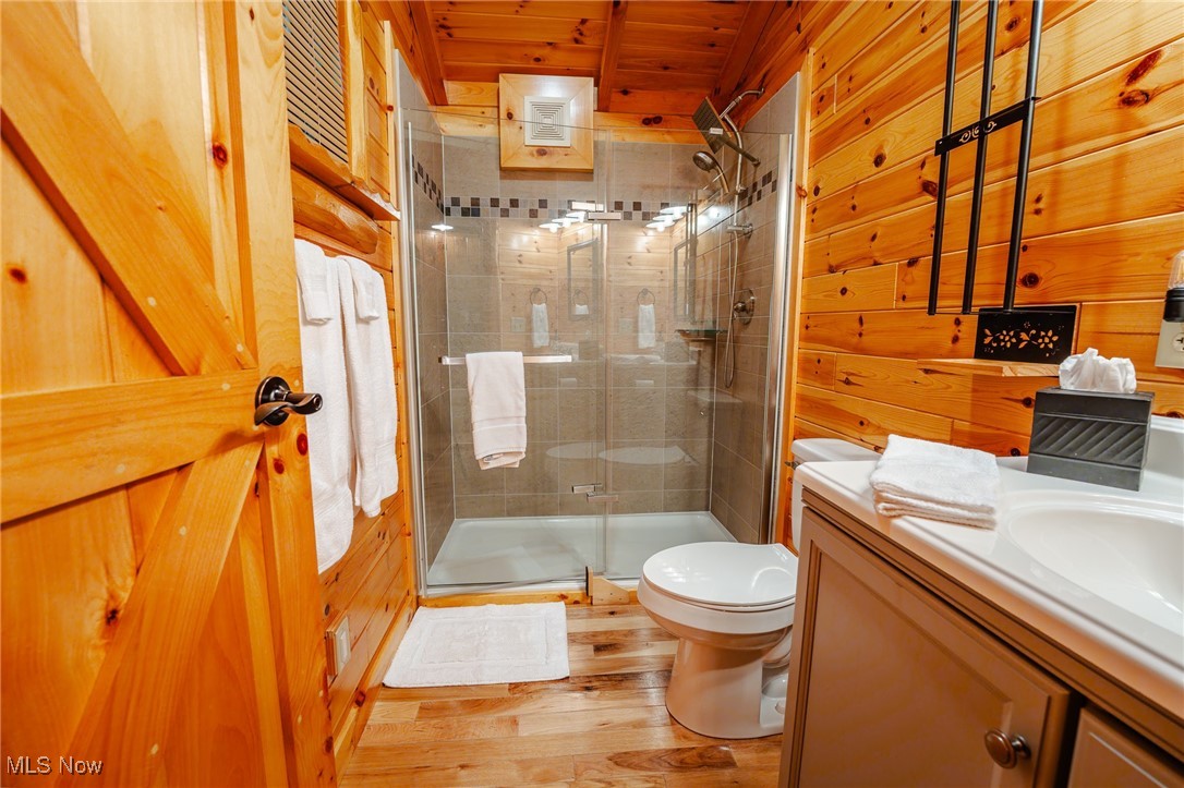 4343 Oak Ridge Road Northwest Sugarcreek, OH 44681 - Photo 32 of 49 Gallery Image 32
