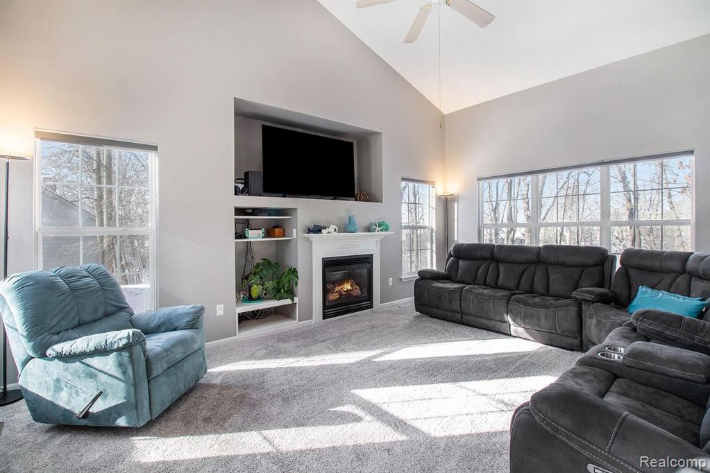 2661 Ravineside South Howell, MI 48843 - Photo 5 of 38