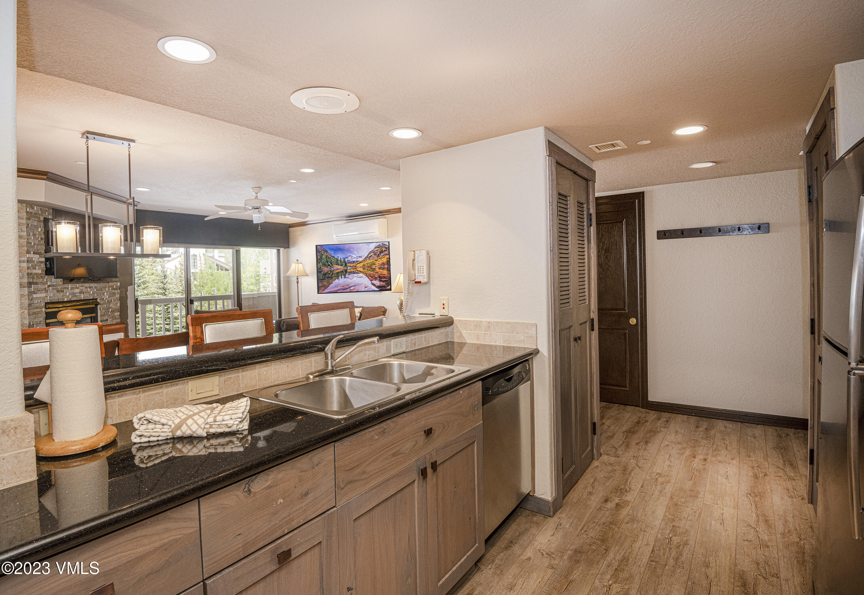 210 Offerson Road, Unit 41947 Beaver Creek, CO 81620 - Photo 6 of 13 St-James-Phase I kitchen 3