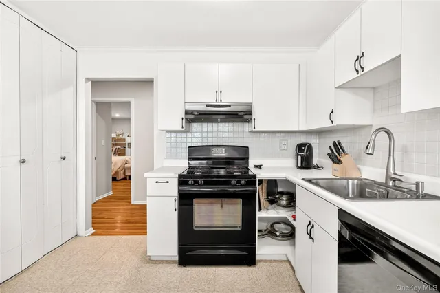 $299,000 | 100 Dowd Street, Unit D11, Haverstraw, NY 10927