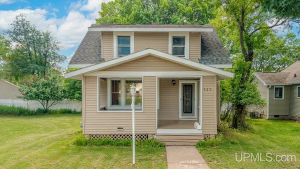 $134,900 | 429 Edsel Street, Kingsford, MI 49802