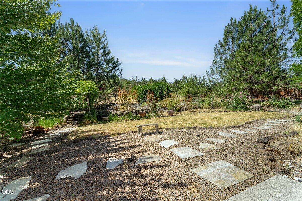 1712 Stevens Road Eagle Point, OR 97524 - Photo 39 of 63
