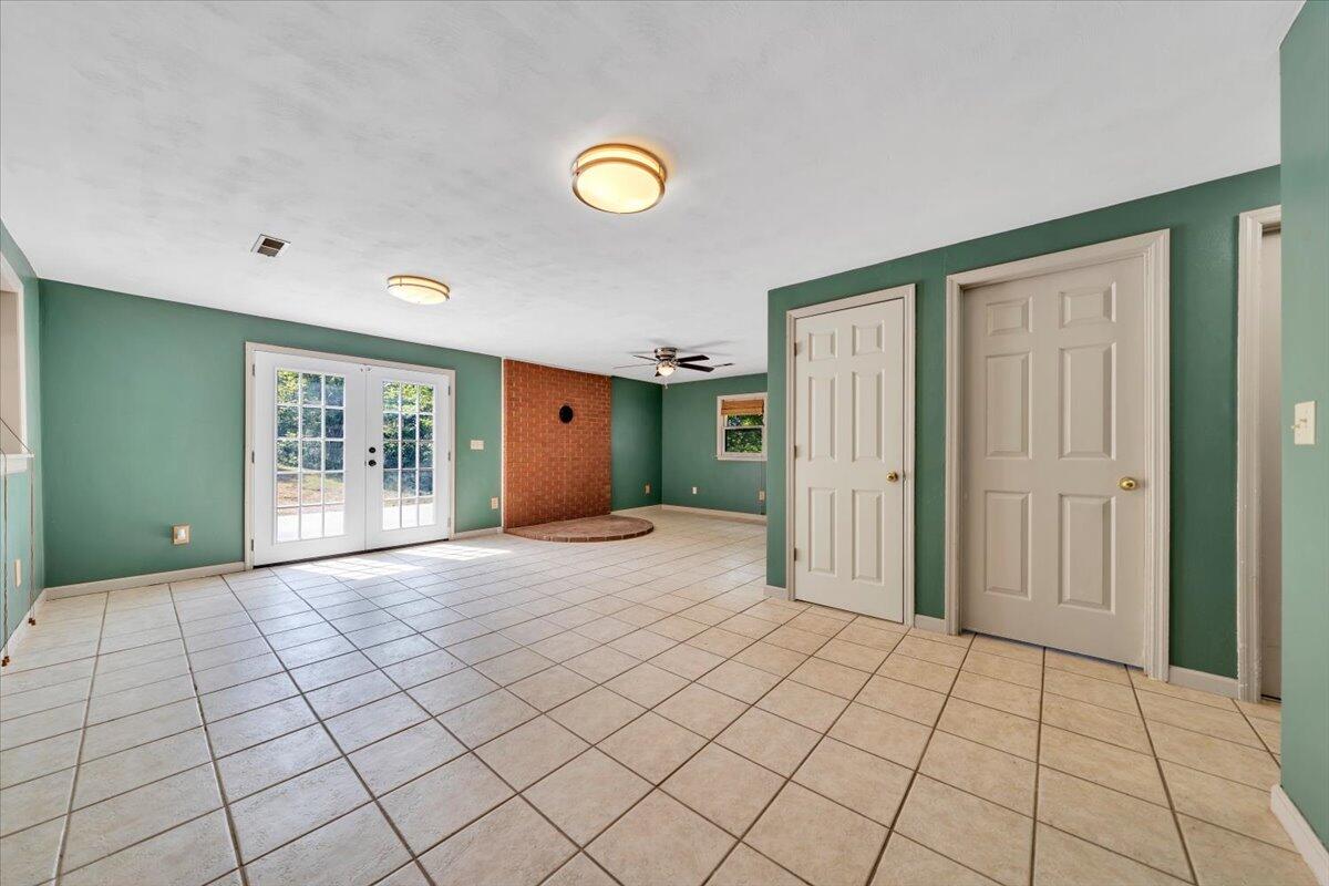 347 Roy Road Troutville, VA 24175 - Photo 22 of 37 22-MIB07838