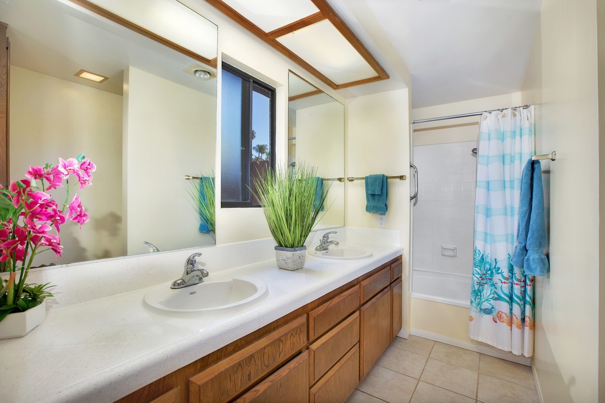 1523 Burgundy Road Encinitas, CA 92024 - Photo 14 of 25