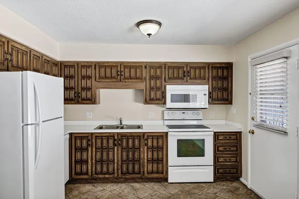 $1,200 | 12828 North 113th Avenue, Unit 3, Youngtown, AZ 85363