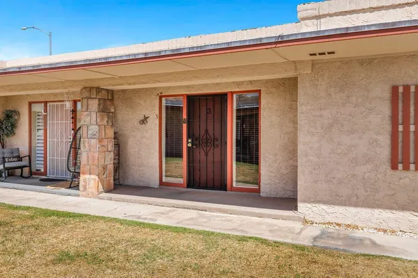 $1,200 | 12828 North 113th Avenue, Unit 3, Youngtown, AZ 85363