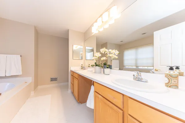 $710,000 | 2130 Springwood Court, Ann Arbor, MI 48103