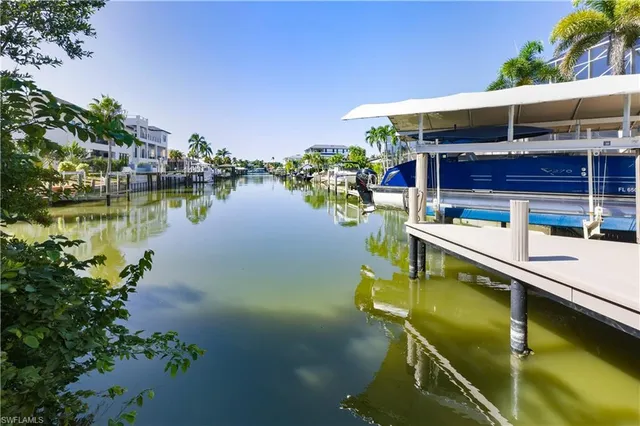 $3,750,000 | 494 Seabee Avenue, Naples, FL 34108