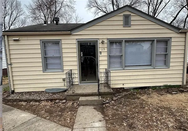 $127,000 | 1115 Dakota Street, Leavenworth, KS 66048
