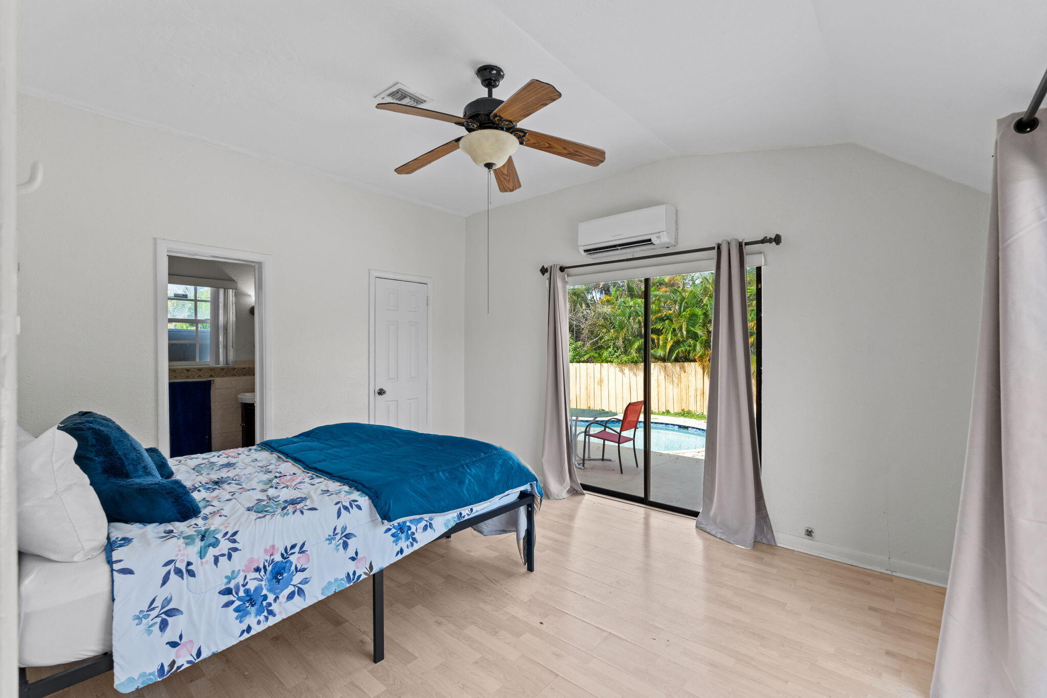 1425 Northeast 4th Court Boca Raton, FL 33432 - Photo 29 of 66 29-web-or-mls-A7409504