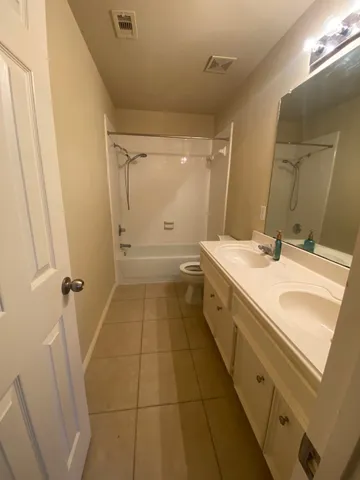 $2,650 | 2101 Crestwind Court, Pearland, TX 77584