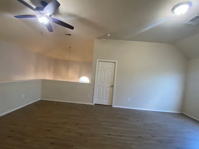 $2,650 | 2101 Crestwind Court, Pearland, TX 77584