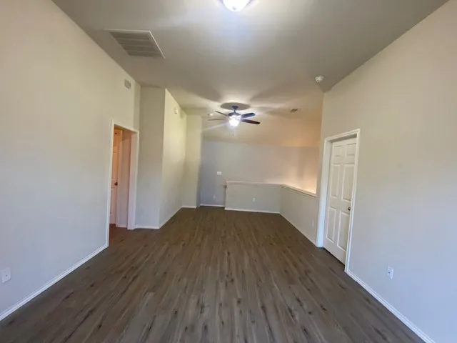 $2,650 | 2101 Crestwind Court, Pearland, TX 77584