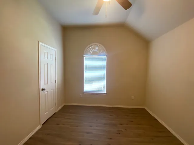 $2,650 | 2101 Crestwind Court, Pearland, TX 77584