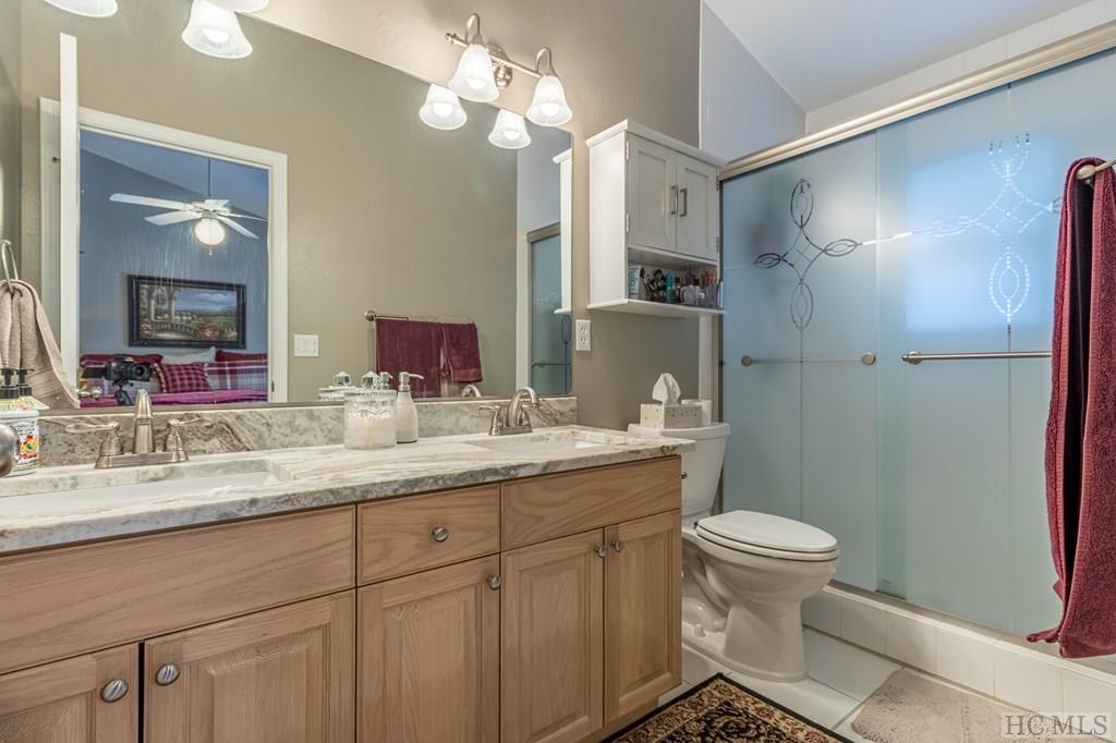 434 Holly Road Sapphire, NC 28774 - Photo 21 of 44 Gallery Image 21