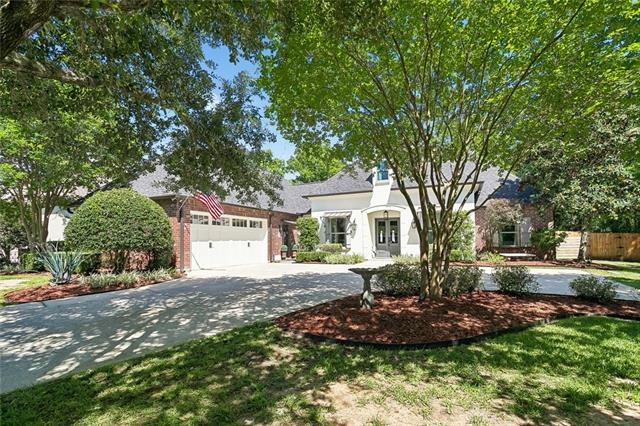 1476 Rue Bayonne Mandeville, LA 70471 - Photo 1 of 31