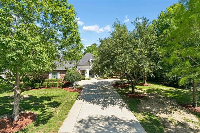 1476 Rue Bayonne Mandeville, LA 70471 - Photo 2 of 31
