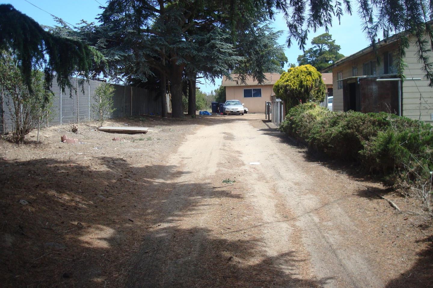 59 Russell Road, Unit A Salinas, CA 93906 - Photo 4 of 16 Gallery Image 4