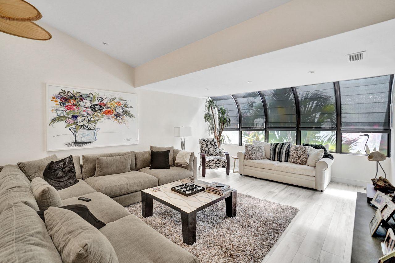22697 Meridiana Drive Boca Raton, FL 33433 - Photo 11 of 35 Living Room