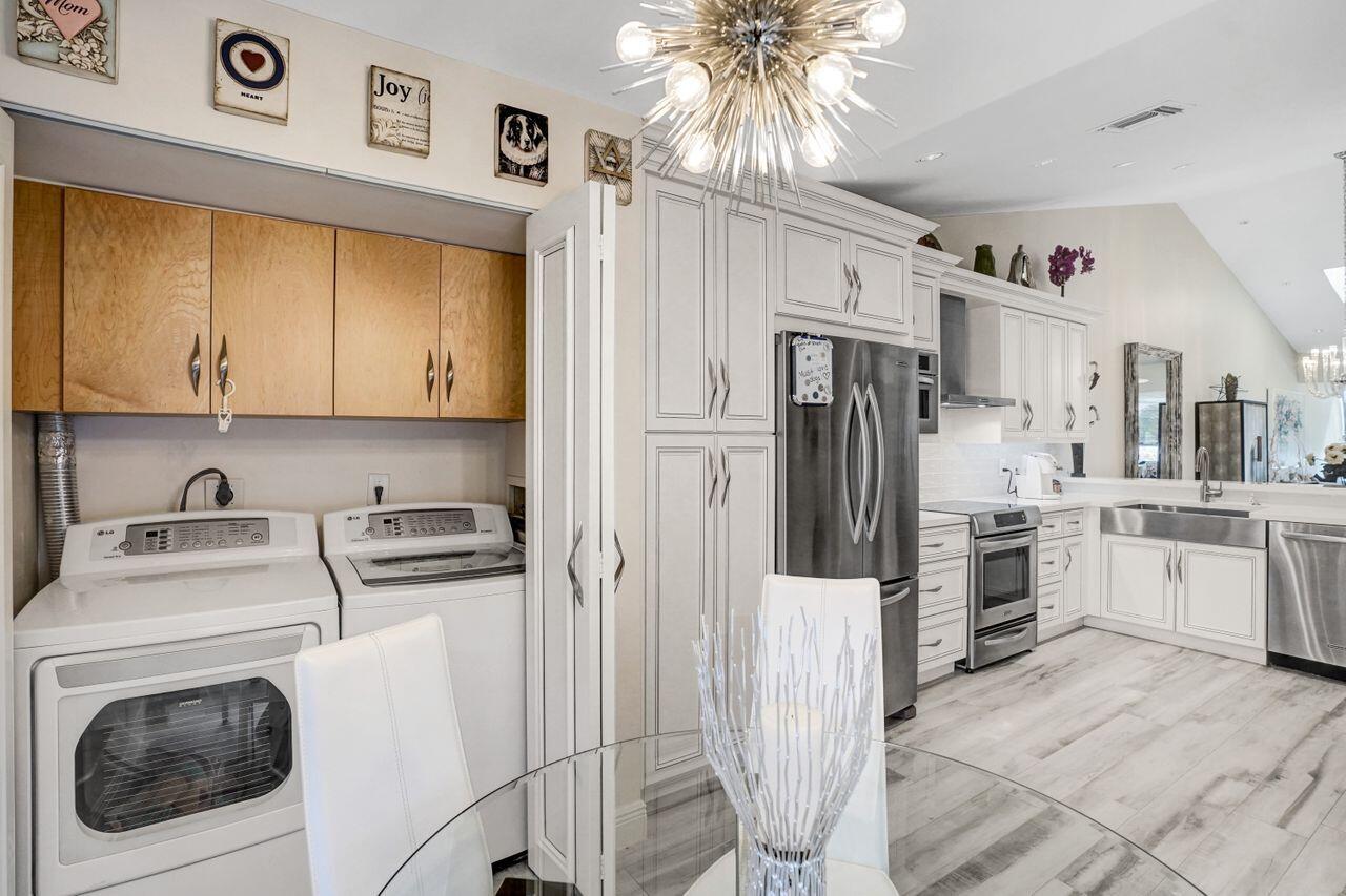 22697 Meridiana Drive Boca Raton, FL 33433 - Photo 6 of 35 Laundry