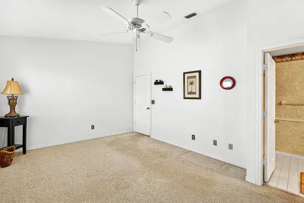 $272,500 | 6163 Southeast Georgetown Place, Hobe Sound, FL 33455