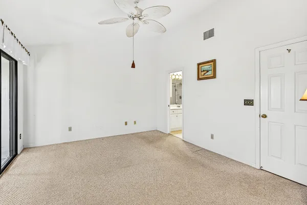 $272,500 | 6163 Southeast Georgetown Place, Hobe Sound, FL 33455