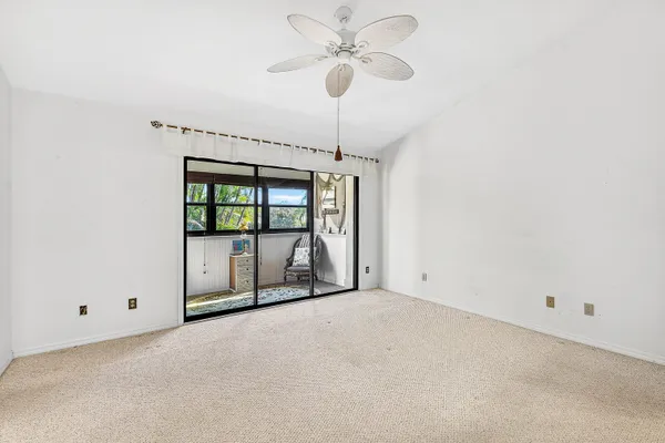 $272,500 | 6163 Southeast Georgetown Place, Hobe Sound, FL 33455