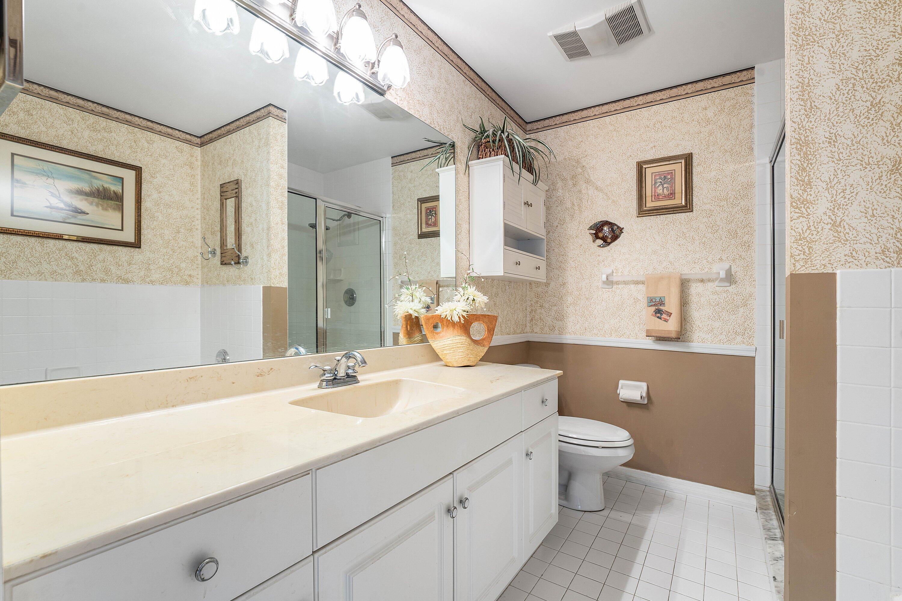 6163 Southeast Georgetown Place Hobe Sound, FL 33455 - Photo 27 of 59 main bath