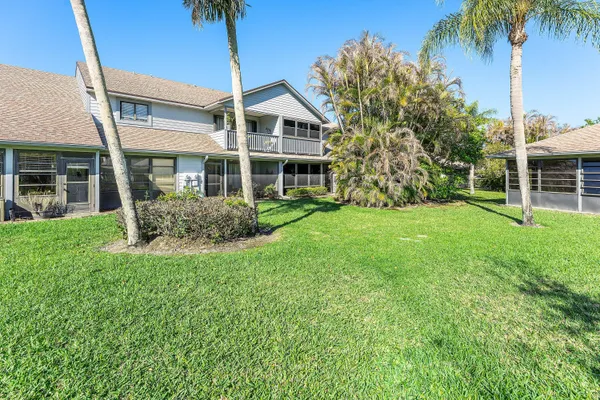 $272,500 | 6163 Southeast Georgetown Place, Hobe Sound, FL 33455