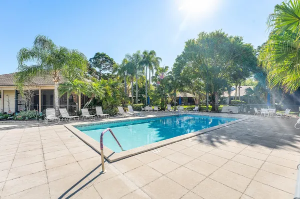 $272,500 | 6163 Southeast Georgetown Place, Hobe Sound, FL 33455