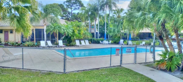 $272,500 | 6163 Southeast Georgetown Place, Hobe Sound, FL 33455