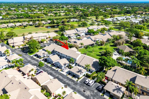 $272,500 | 6163 Southeast Georgetown Place, Hobe Sound, FL 33455